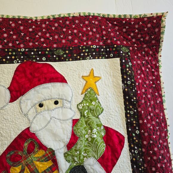 Quilted Santa Christmas Hanging Holiday Quilt - Picture 5 of 12